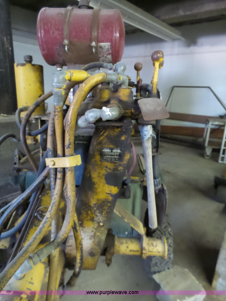 image for item BT9361 Vermeer 6 stump grinder