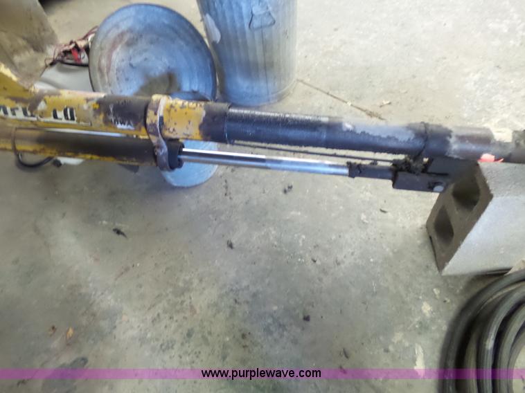 image for item BT9361 Vermeer 6 stump grinder