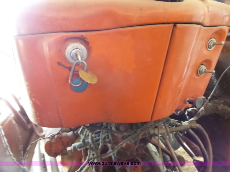 image for item BT9365 Ford 355 tractor