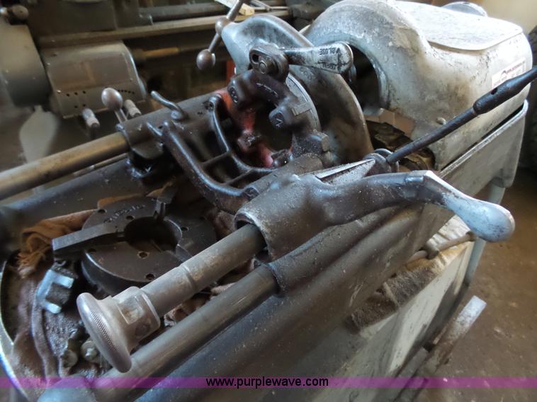 image for item BT9371 Ridgid 500 pipe threader