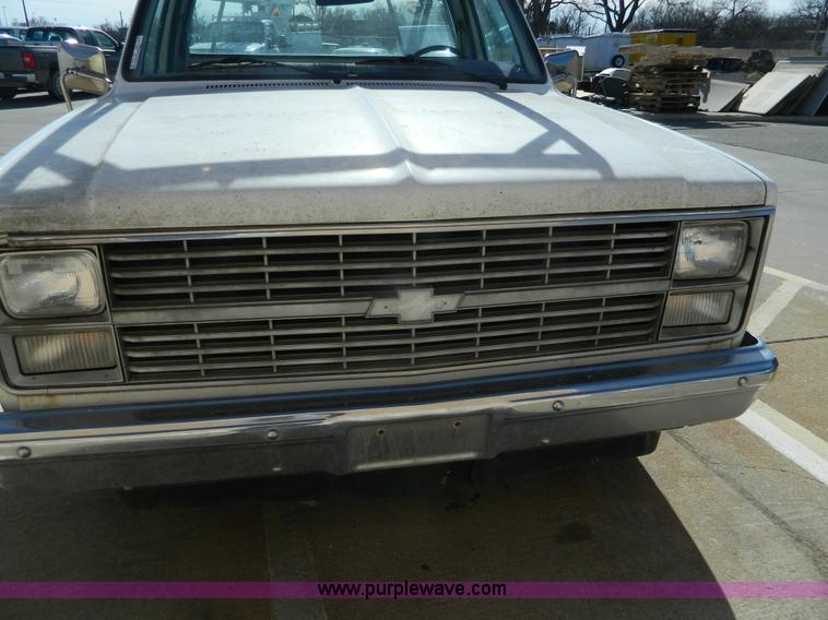 image for item BT9756 1984 Chevrolet C10 Custom pickup truck