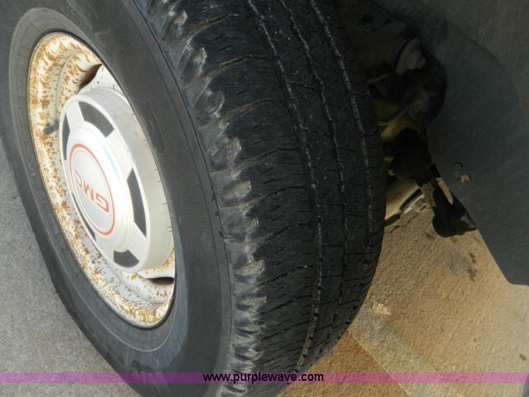 image for item BT9756 1984 Chevrolet C10 Custom pickup truck