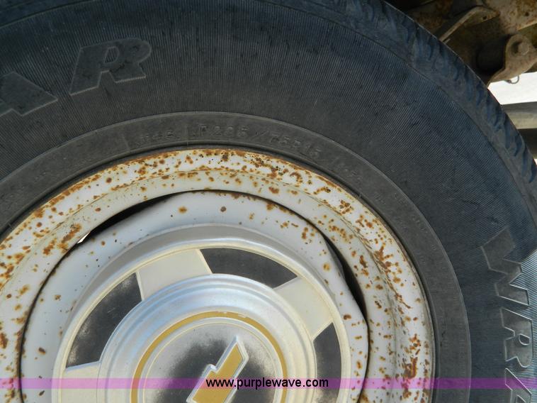 image for item BT9756 1984 Chevrolet C10 Custom pickup truck