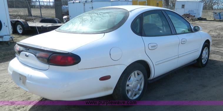 image for item BT9757 1999 Ford Taurus SE