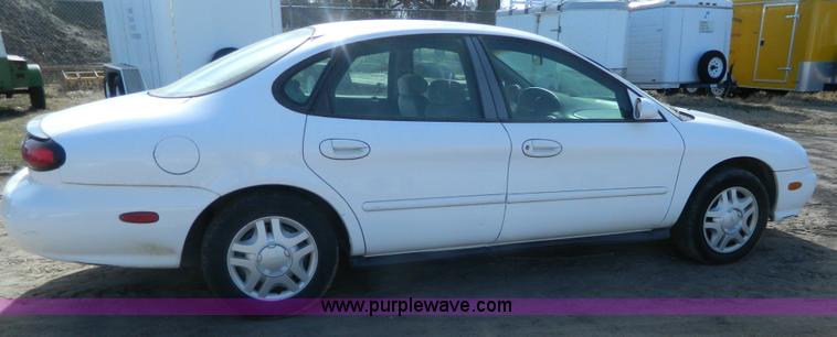image for item BT9757 1999 Ford Taurus SE
