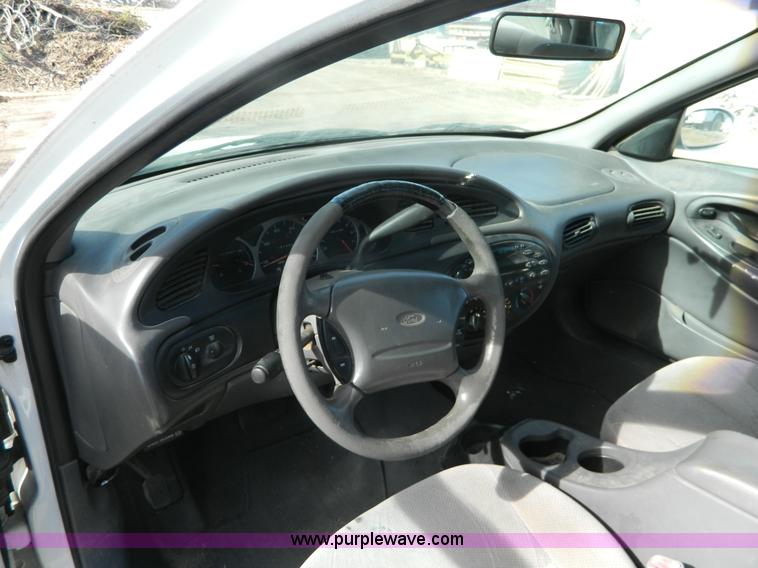 image for item BT9757 1999 Ford Taurus SE