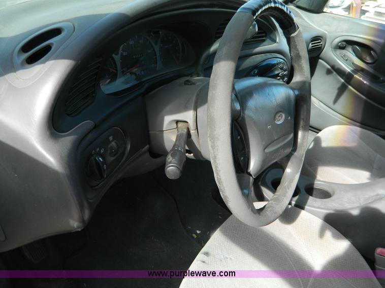image for item BT9757 1999 Ford Taurus SE