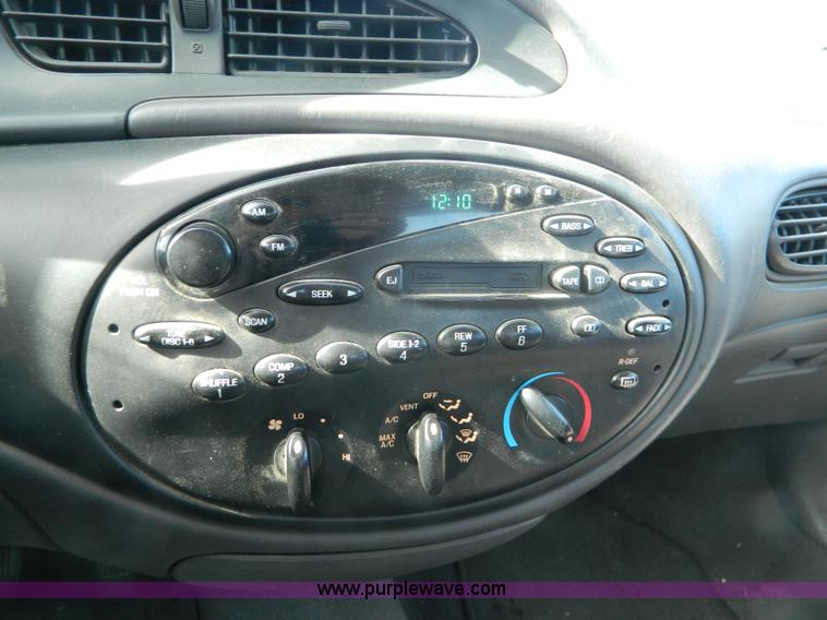 image for item BT9757 1999 Ford Taurus SE