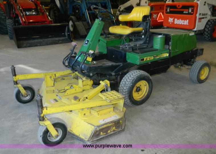 image for item BT9762 John Deere F915 lawn mower