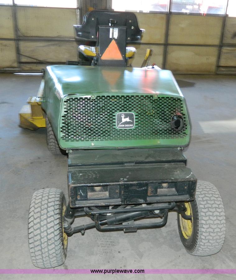image for item BT9762 John Deere F915 lawn mower