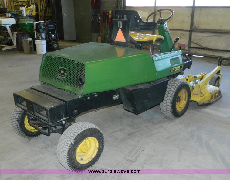 image for item BT9762 John Deere F915 lawn mower