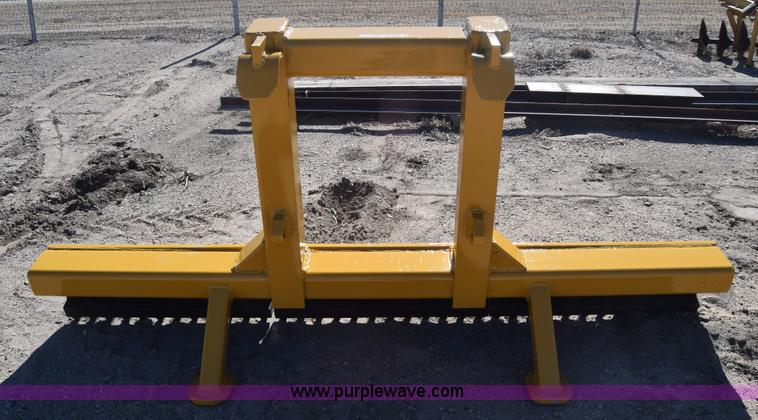 image for item BX9808 Caterpillar scarifier
