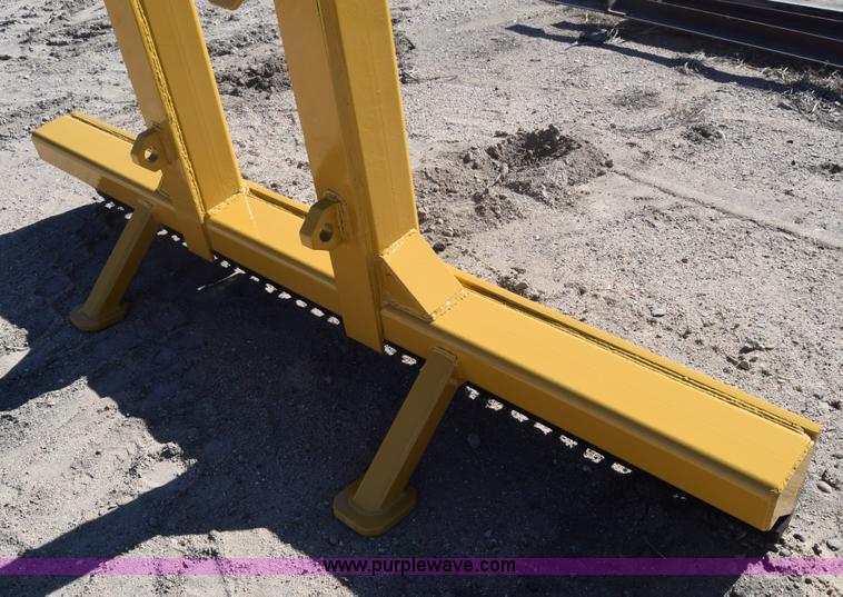 image for item BX9808 Caterpillar scarifier