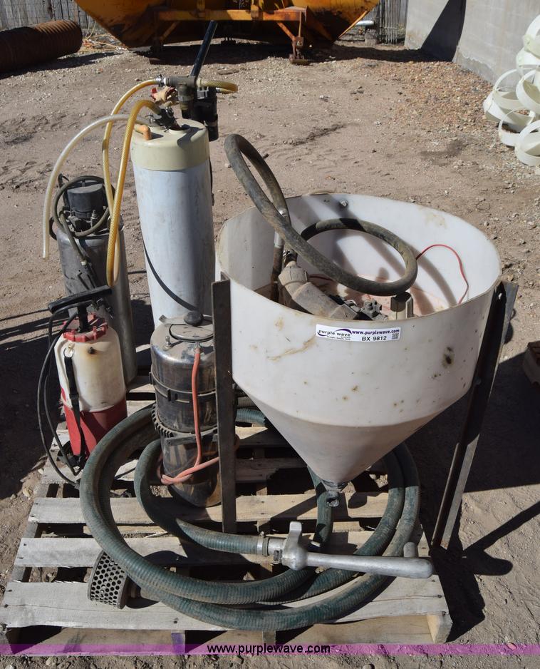 image for item BX9812 Assorted sprayers