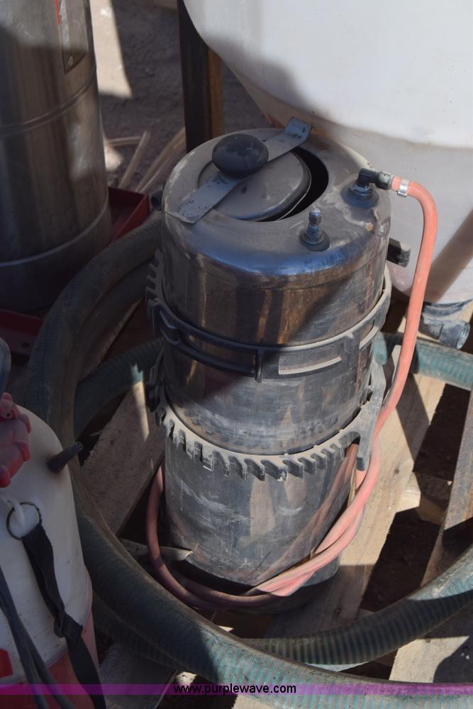 image for item BX9812 Assorted sprayers