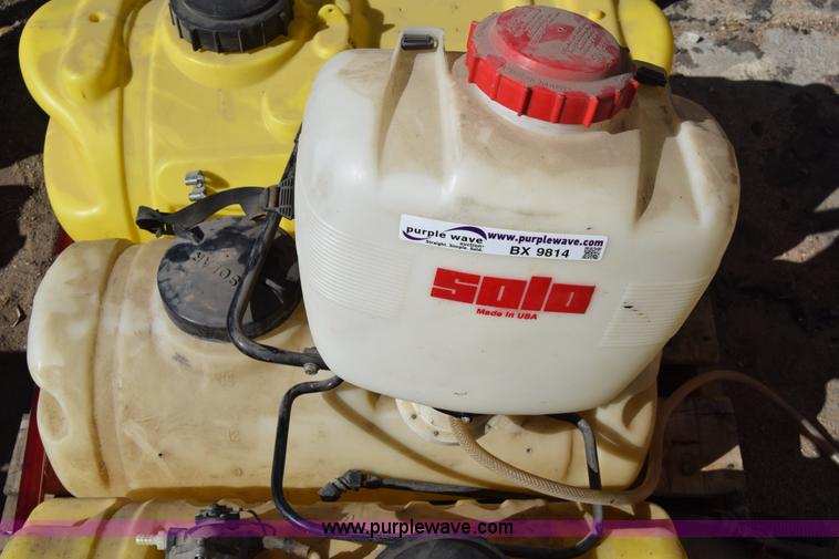 image for item BX9814 (4) sprayer tanks