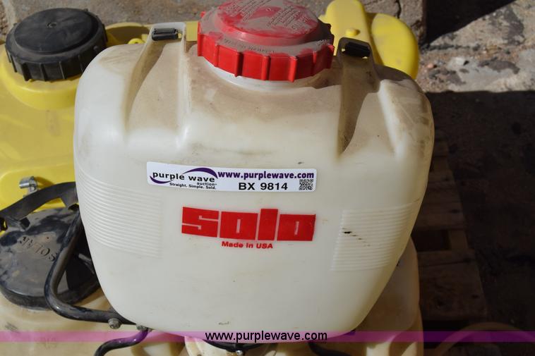 image for item BX9814 (4) sprayer tanks
