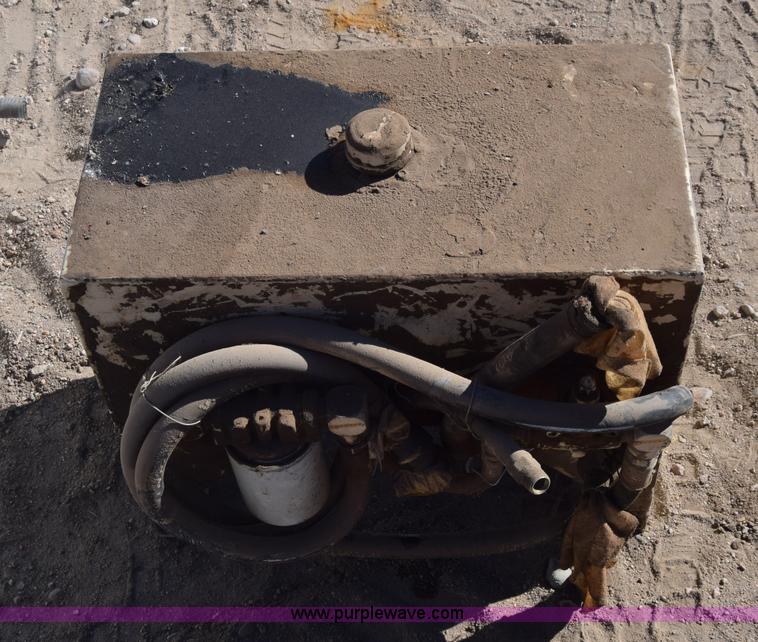 image for item BX9815 Hydraulic reservoir