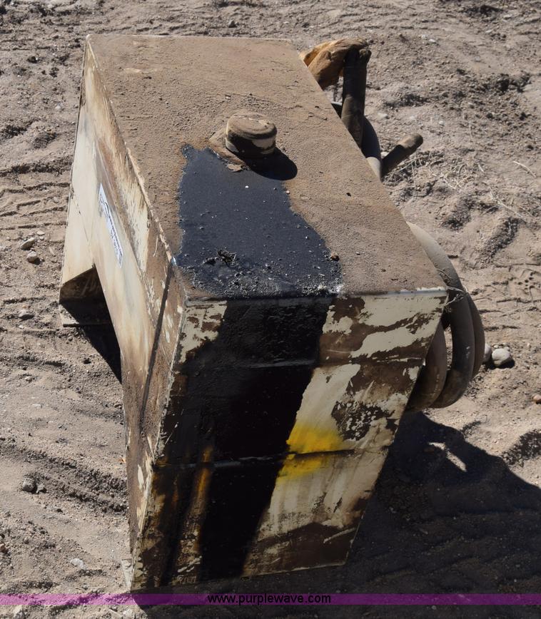 image for item BX9815 Hydraulic reservoir