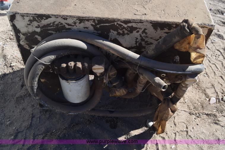 image for item BX9815 Hydraulic reservoir