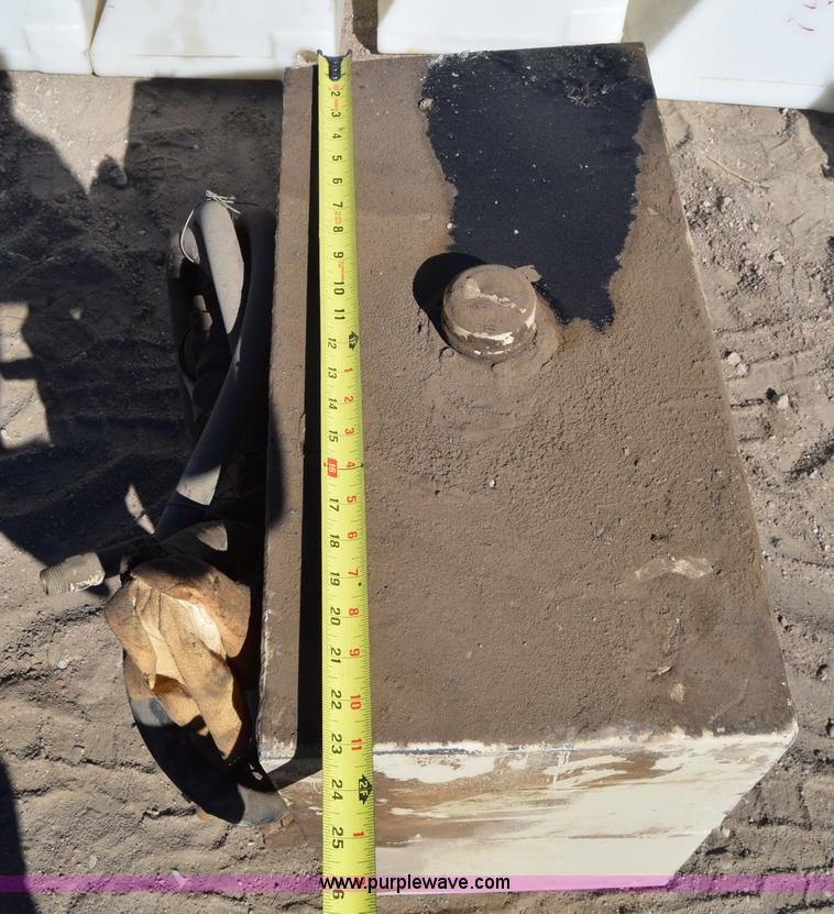 image for item BX9815 Hydraulic reservoir