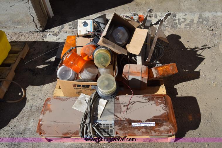 image for item BX9816 Beacon lights