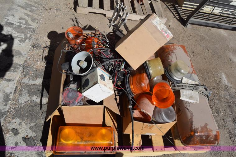 image for item BX9816 Beacon lights