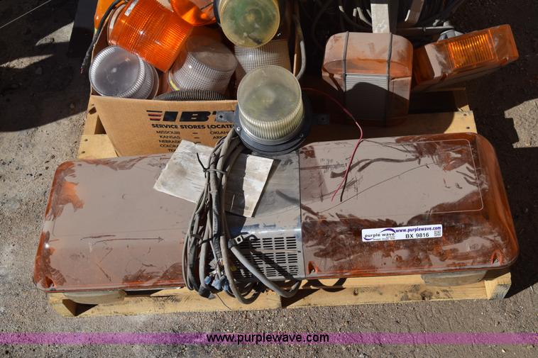 image for item BX9816 Beacon lights