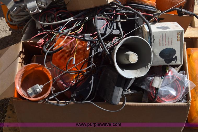 image for item BX9816 Beacon lights