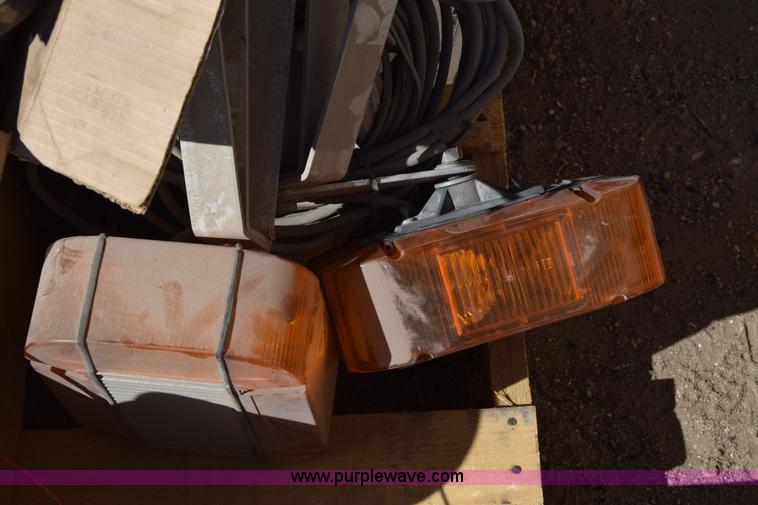 image for item BX9816 Beacon lights