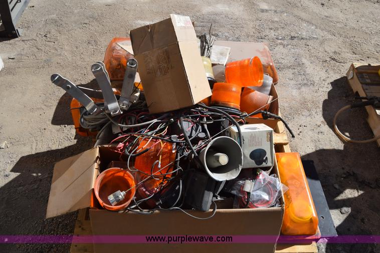 image for item BX9816 Beacon lights