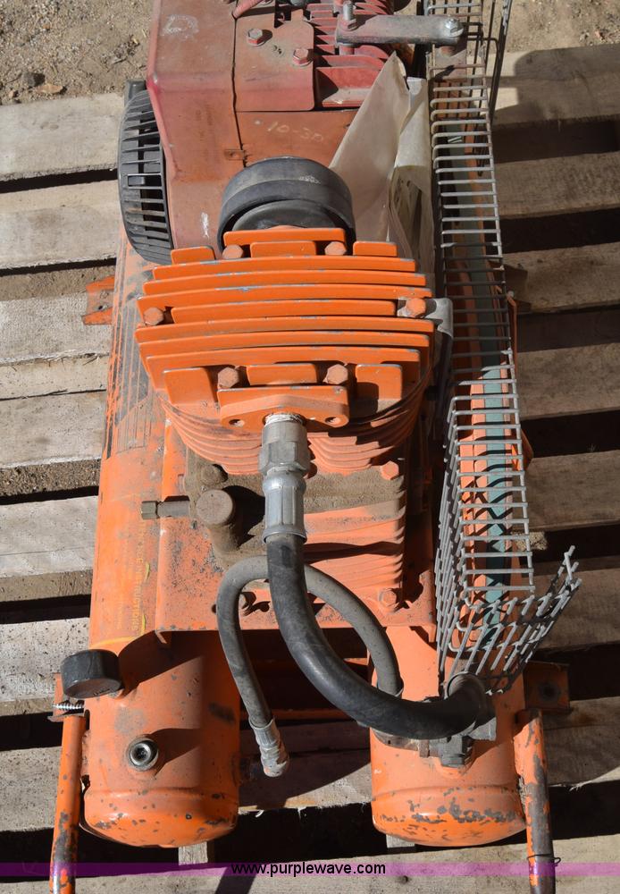 image for item BX9817 IMC T3506 air compressor