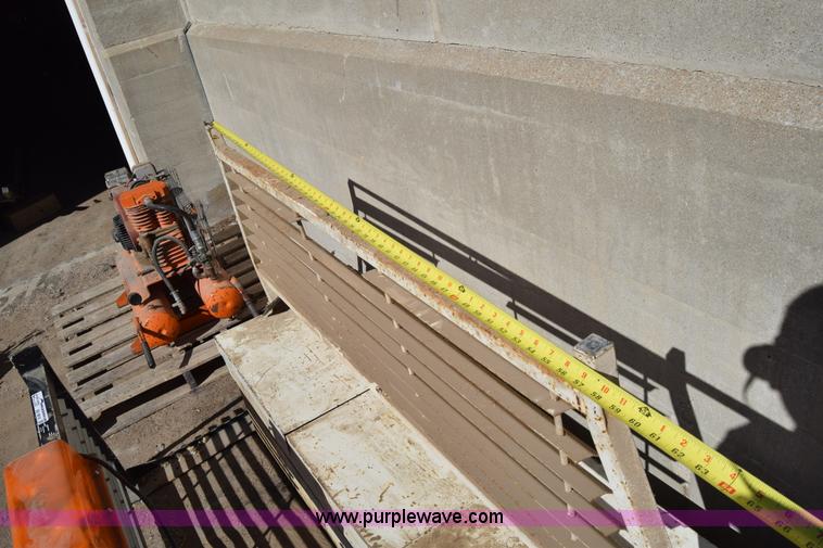 image for item BX9818 (2) headache racks