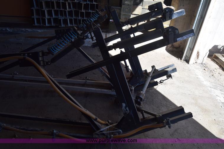 image for item BX9822 (2) sprayer booms