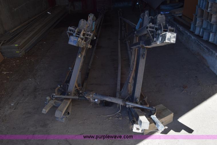 image for item BX9822 (2) sprayer booms