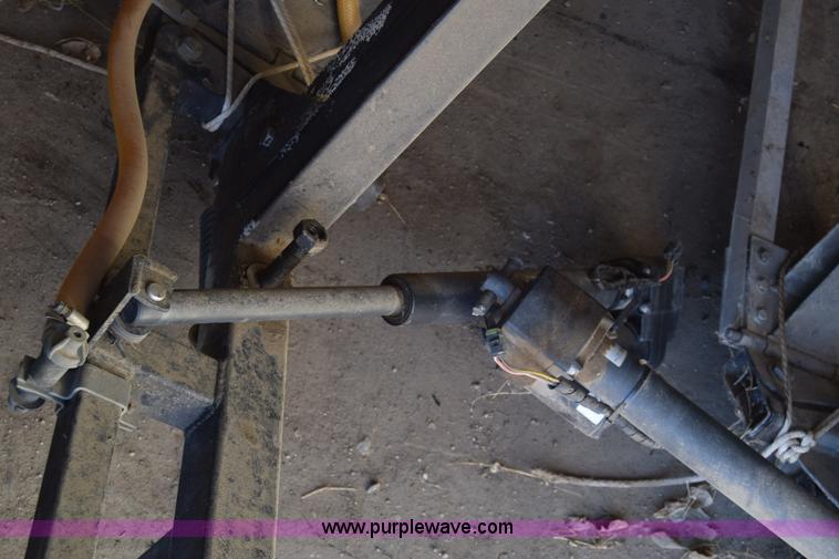 image for item BX9822 (2) sprayer booms