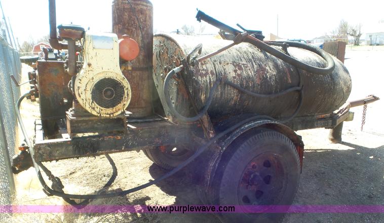 image for item CD9874 Rosco maintenance oil distributor trailer