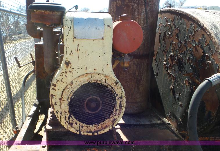 image for item CD9874 Rosco maintenance oil distributor trailer