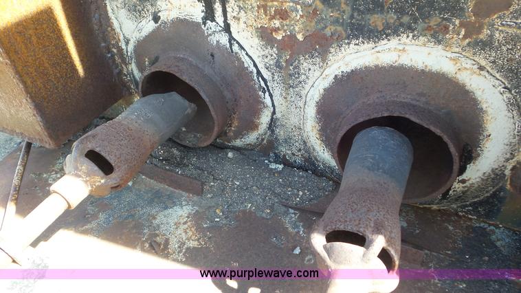 image for item CD9874 Rosco maintenance oil distributor trailer