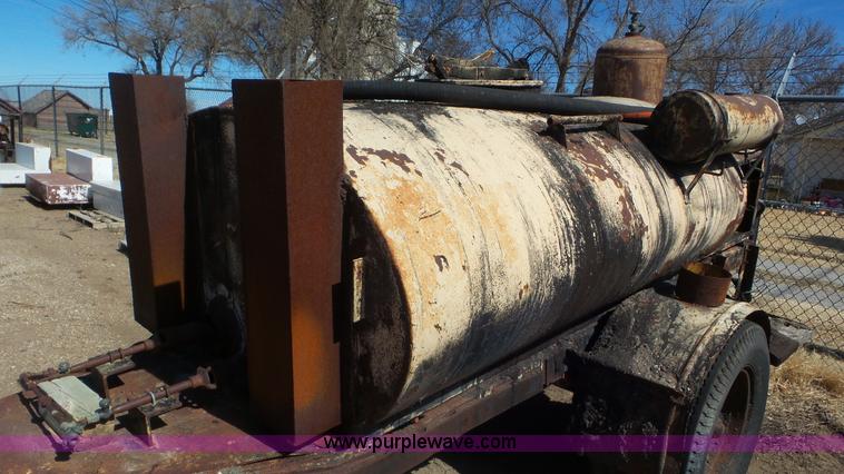 image for item CD9874 Rosco maintenance oil distributor trailer