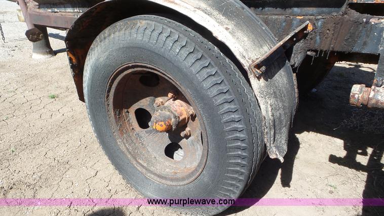 image for item CD9874 Rosco maintenance oil distributor trailer