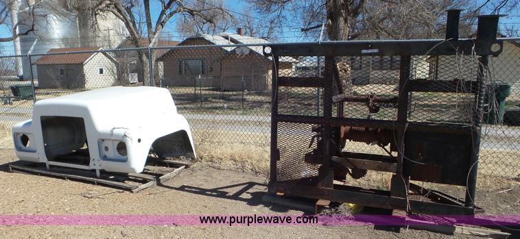 image for item CD9876 Assorted truck accessories