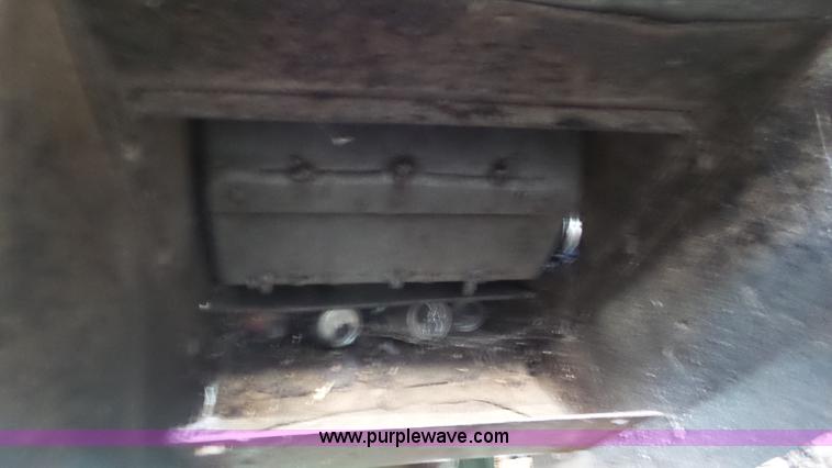 image for item CD9877 Glass crusher