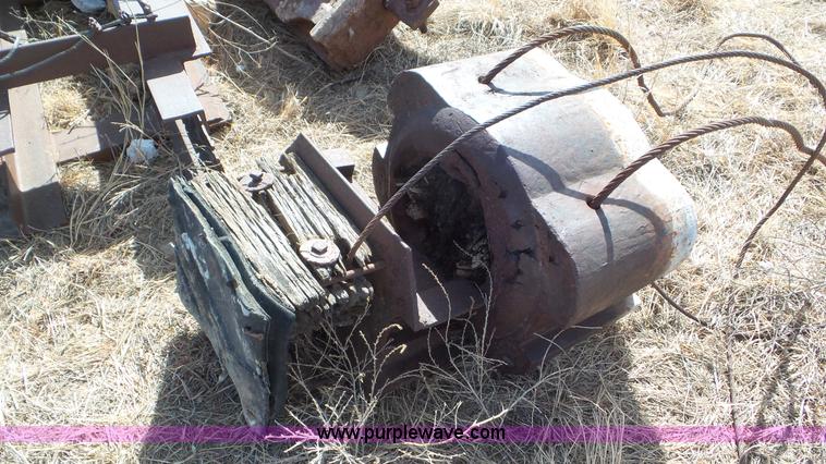 image for item CD9880 Assorted crane driving equipment