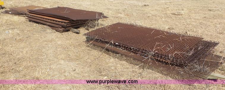 image for item CD9882 Kohlberg shaker