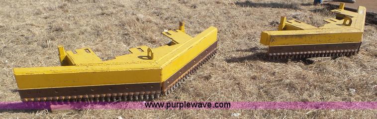 image for item CD9883 (2) motor grader scarifiers