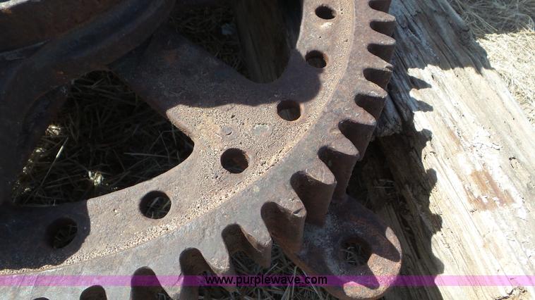 image for item CD9884 Assorted items