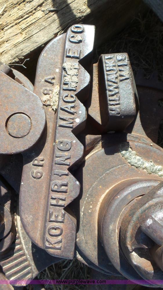 image for item CD9884 Assorted items