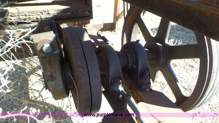 image for item CD9889 Lippmann feed hopper