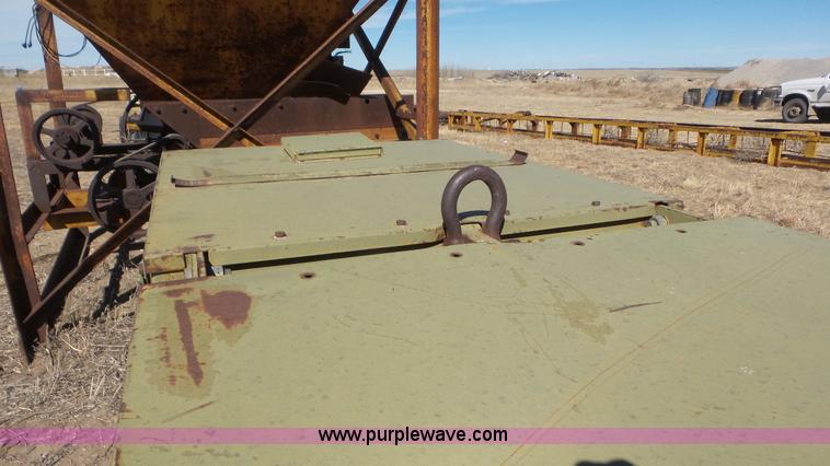 image for item CD9890 Generator